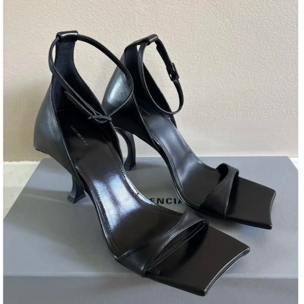 Balenciaga Hourglass 100mm Sandals - Black Soft Leather - NIB - 38 - Picture 4 of 13